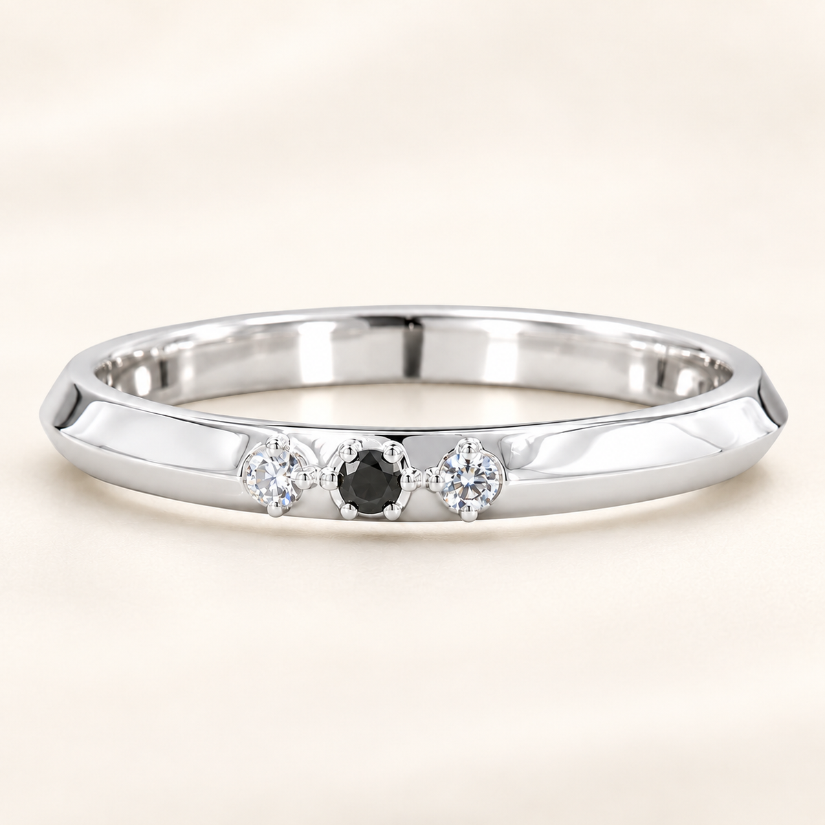 Round Diamond Band Ring