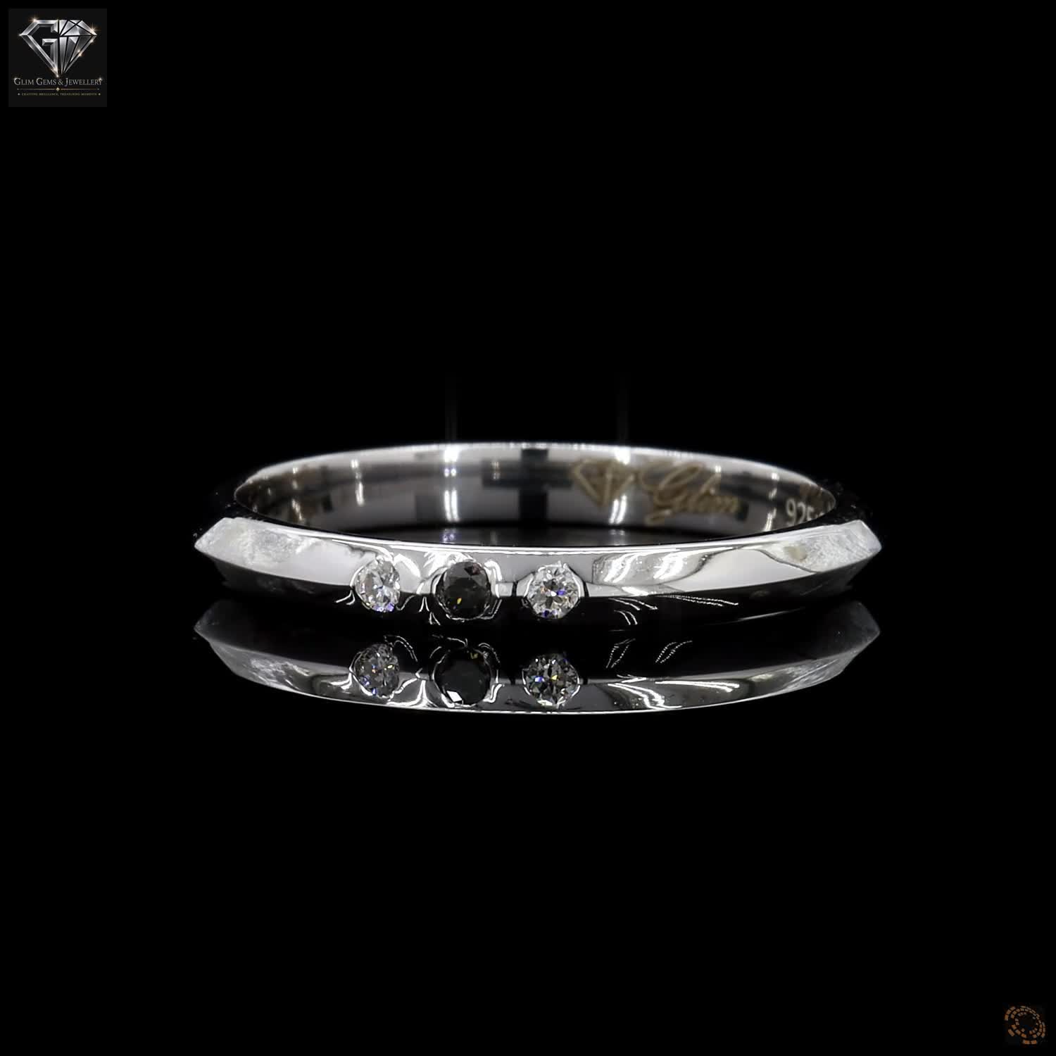 Round Diamond Band Ring