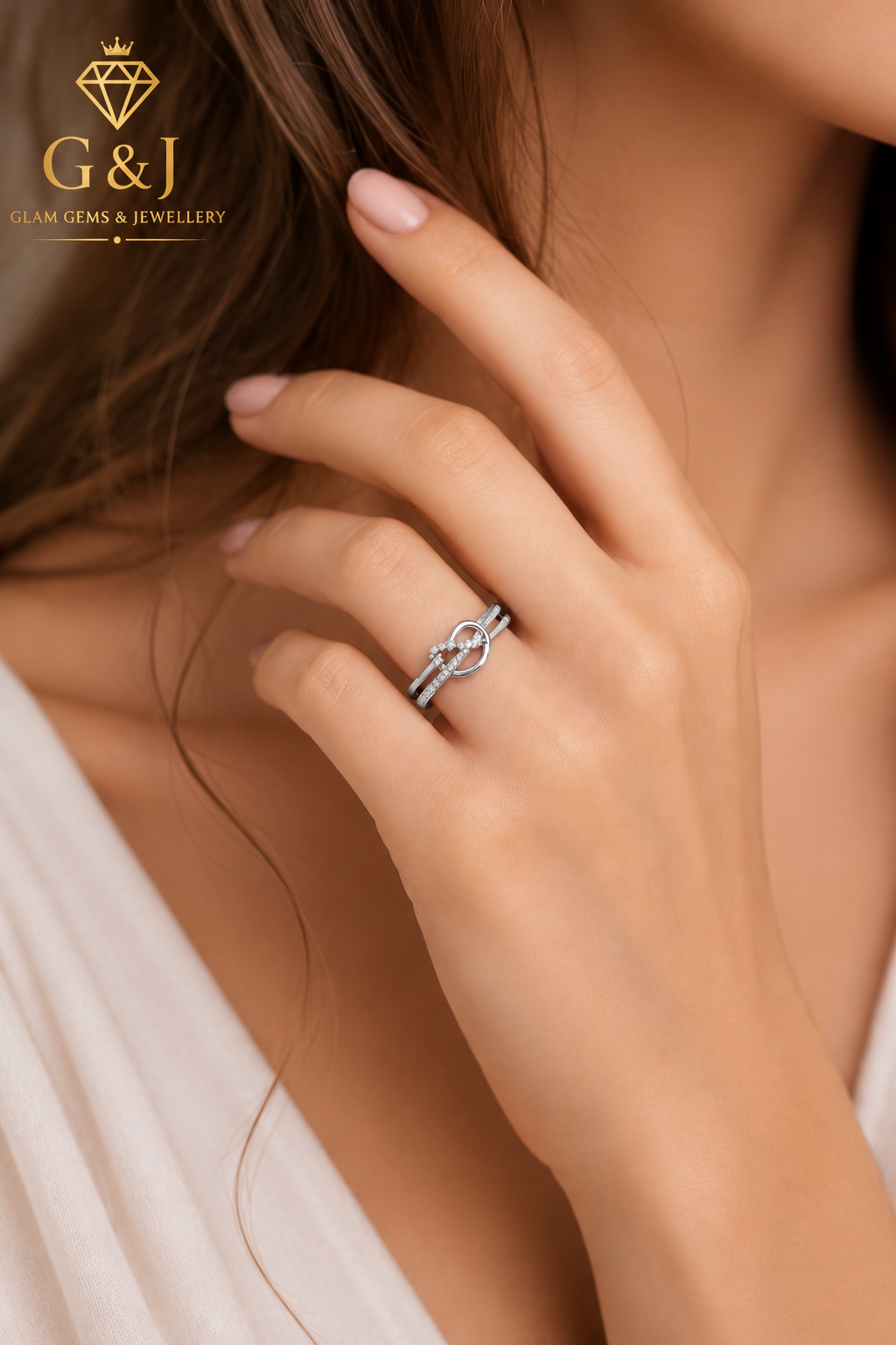 Elegant Interlocking Diamond Ring